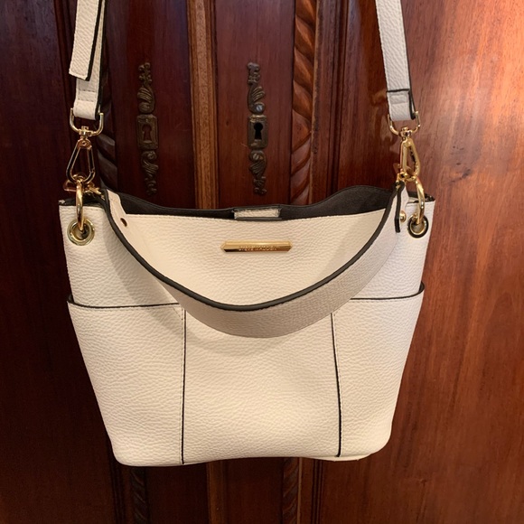 New Designer Steve Madden White Cream Pebbled Leather bag w/gold tone ha… - Picture 7 of 15